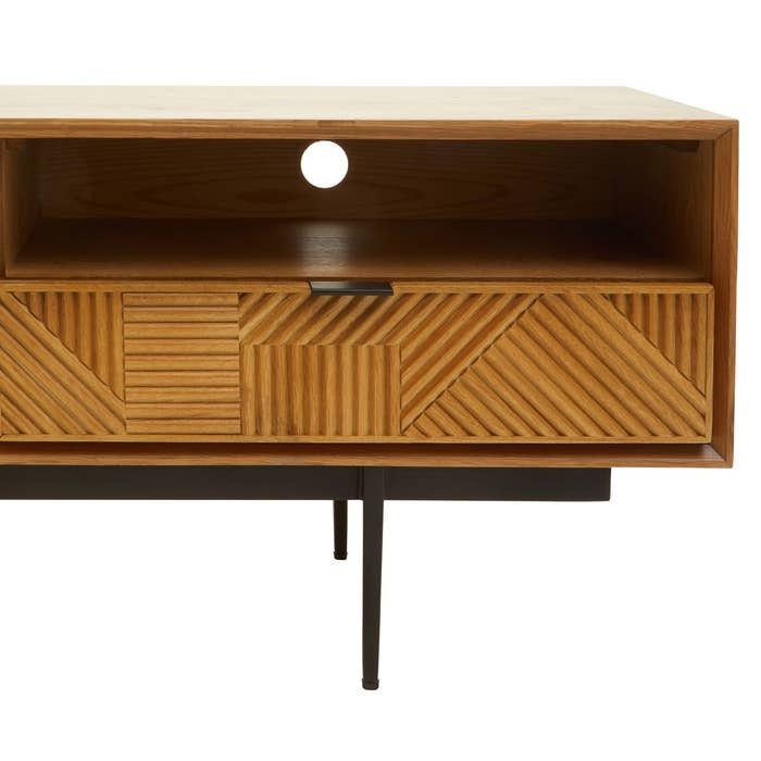 Reeve Geometric Media Unit